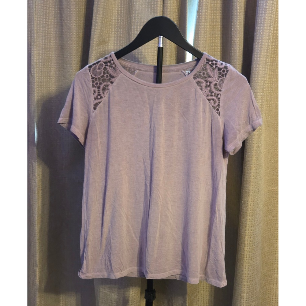 American Eagle Soft & Sexy‎ Short Sleeve T-Shirt Women's Small Lace Shoulders